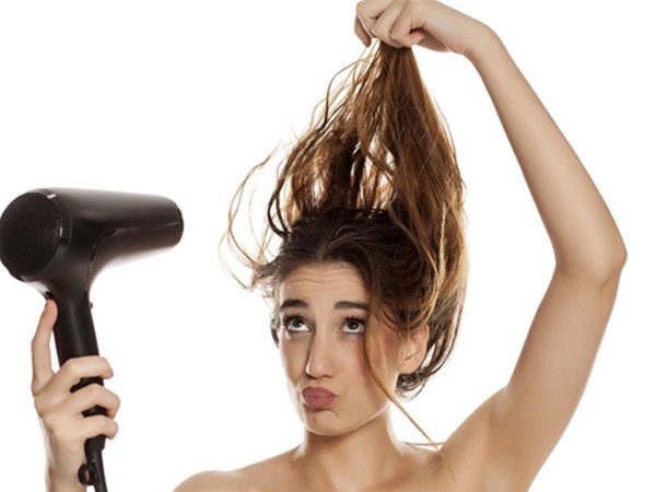 吹头发前的准备以及吹头发的基本要求，您真的做好了吗？
